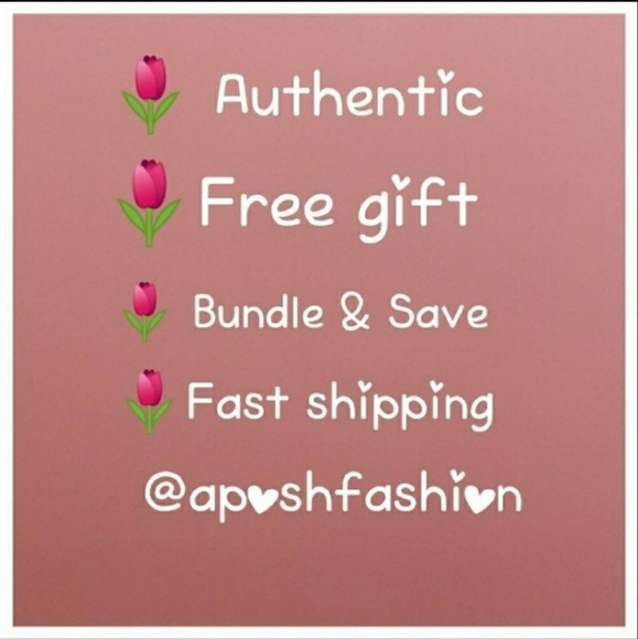 💕MICHAEL KORS WALLET/WRISTLET NWT - Picture 2 of 2